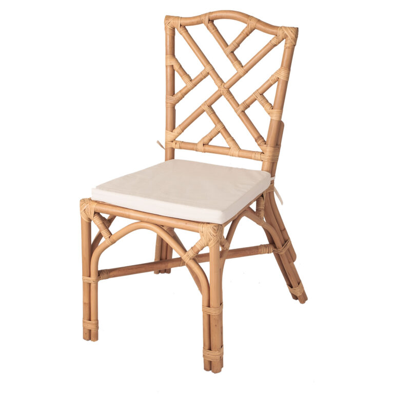 <h3 class="woocommerce-loop-product__title">Silla de Rattan Novo Natural</h3>