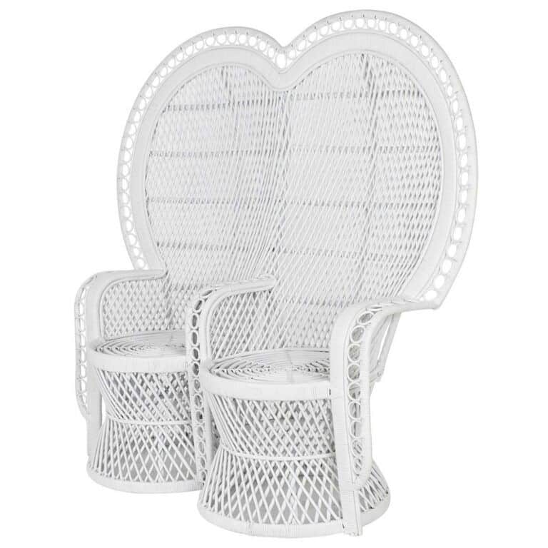<h3 class="woocommerce-loop-product__title">Trono Filipinas Pareja</h3>