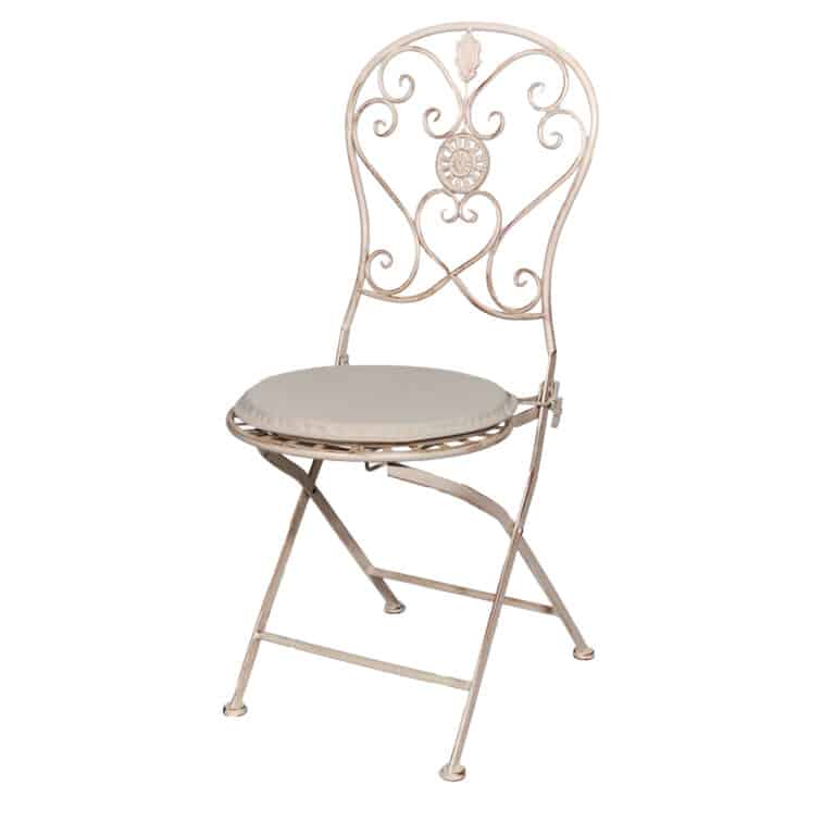 <h3 class="woocommerce-loop-product__title">Silla Britania Blanca</h3>